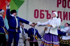 На сцене лучшие танцевальные коллективы города