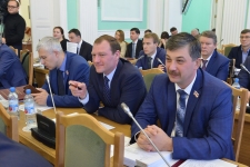 В повестке заседания 20 вопросов: от оптимизации работы бюджетных учреждений до утверждения дат публичных слушаний