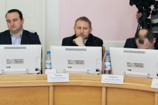 Вице-спикер Андрей Ткачук попросил коллег не торопиться с передачей имущества в областную собственность