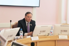 Председатель комитета по вопросам местного самоуправления, законности и правопорядка Ринат Карымов