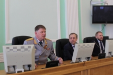  На торжественном собрании по случаю Дня Победы Владимир Корбут пожелал собравшимся сохранять память о своих близких и гордиться ими