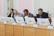 Депутаты обсудили возможные варианты ремонта ДК «Звездный»